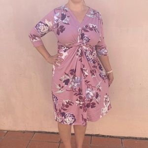 Purple and white knee length dress 3/4 sleeve M